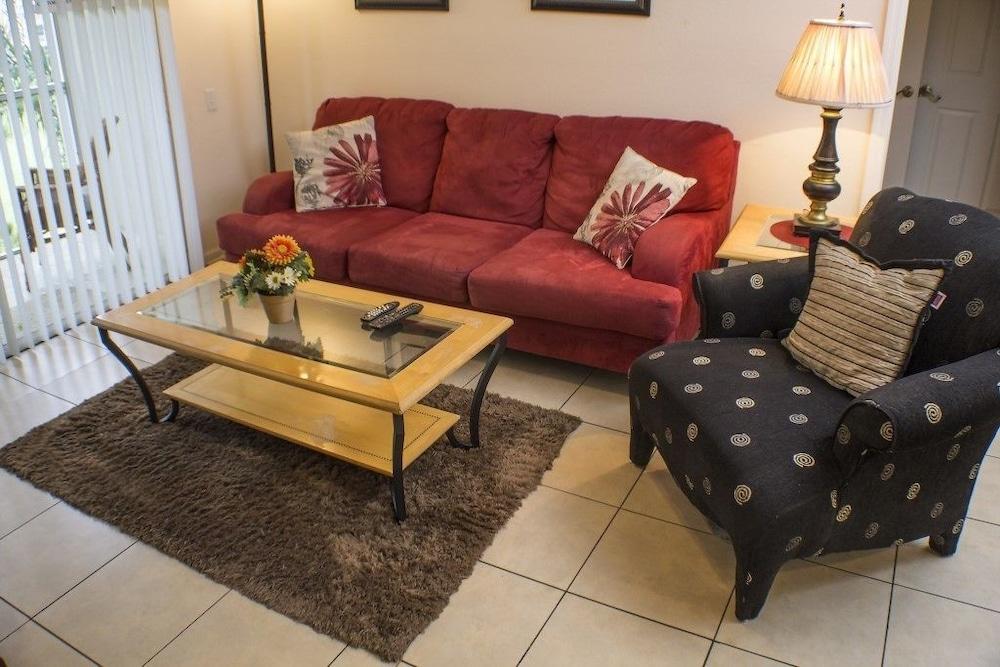 Windsor Palms Condominiums