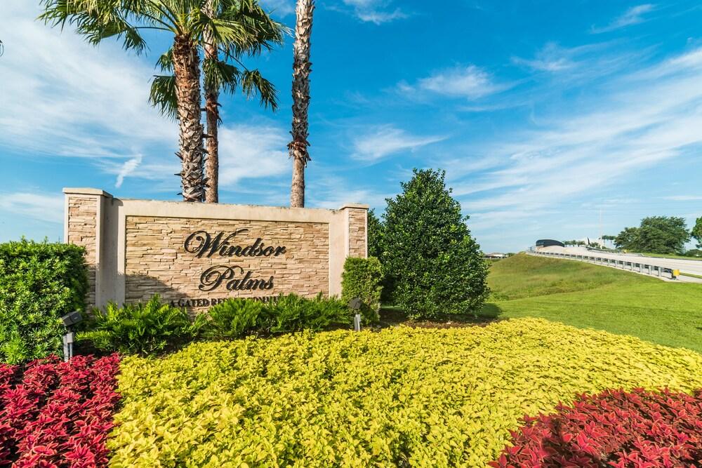 Windsor Palms Condominiums