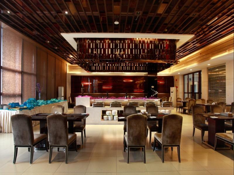 Fortune Hotel