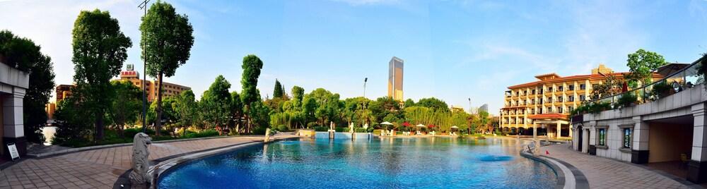 Wenfeng Hotel