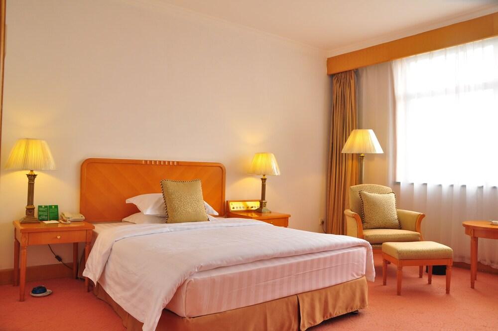 Wenfeng Hotel