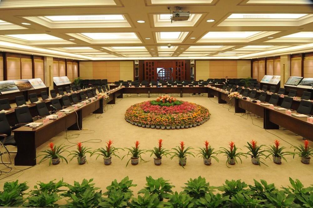 Wenfeng Hotel