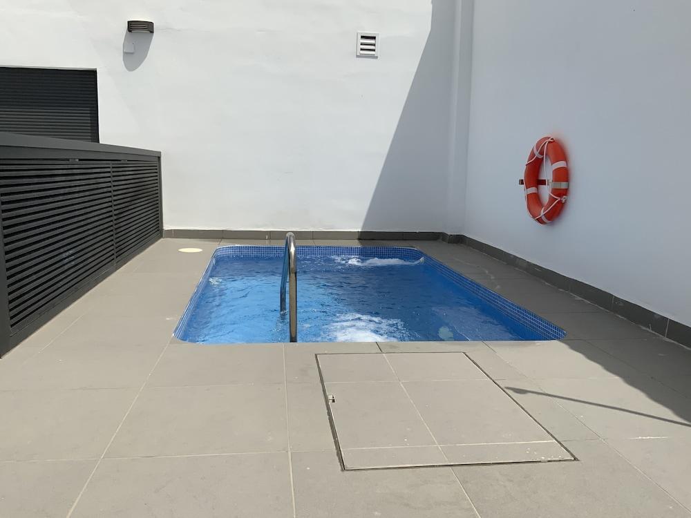 Hotel Blue 8