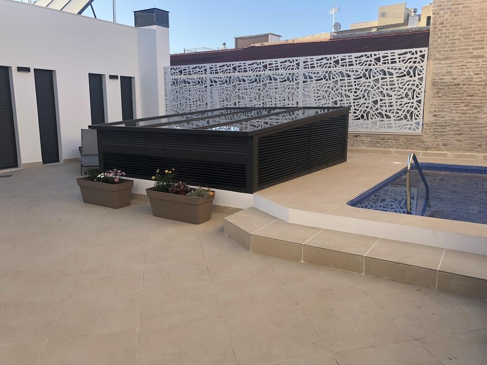 Hotel Blue 8