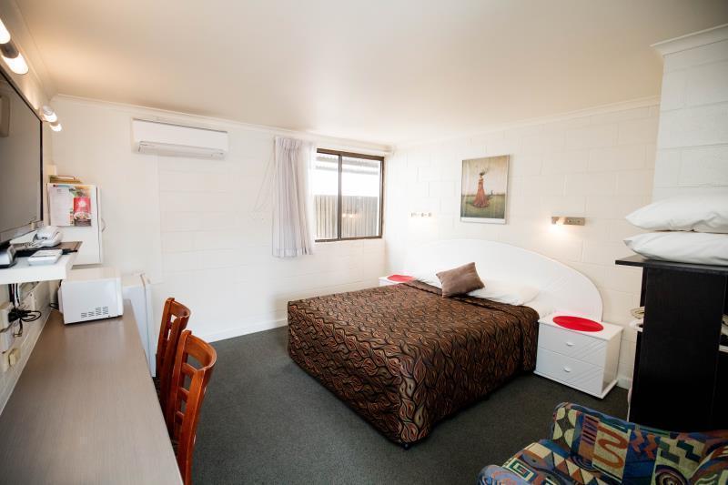 A&A Lodge Motel Emerald