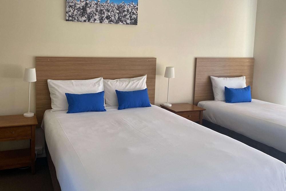Bishop's Lodge Motor Inn