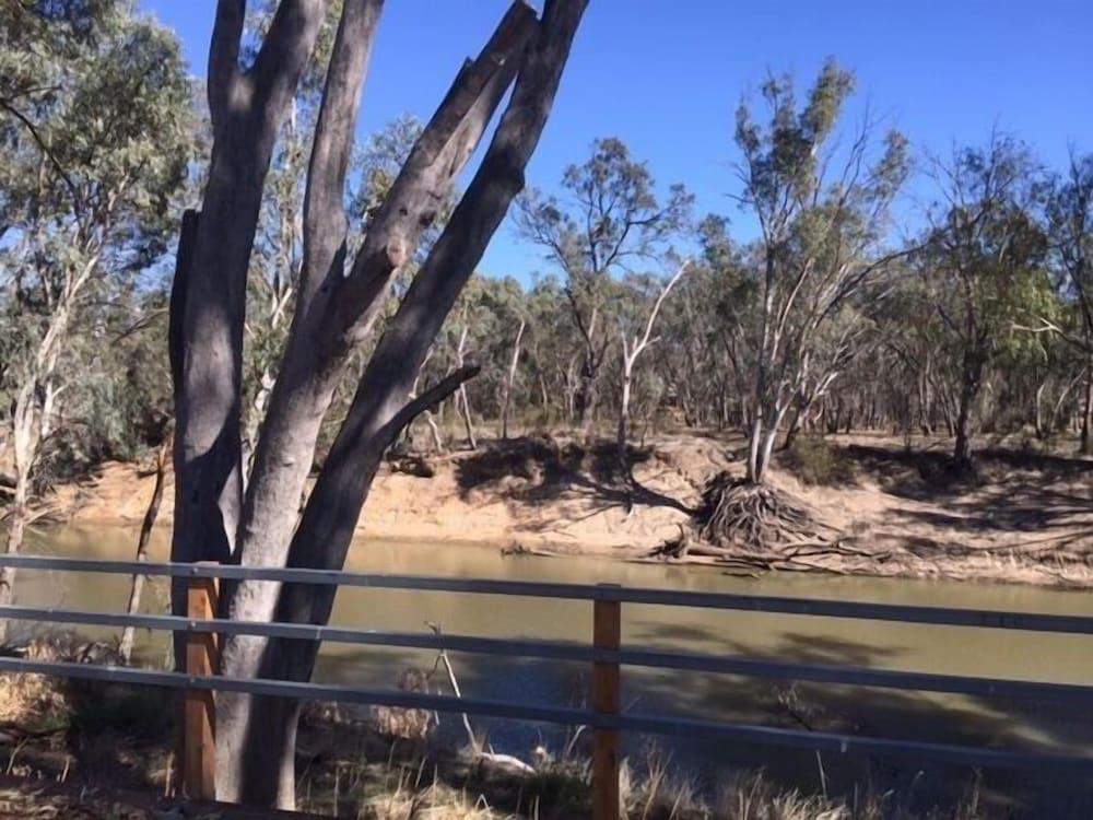 Echuca Hotel