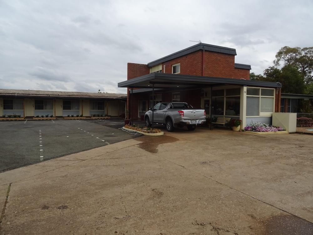 The Memphis Motor Inn