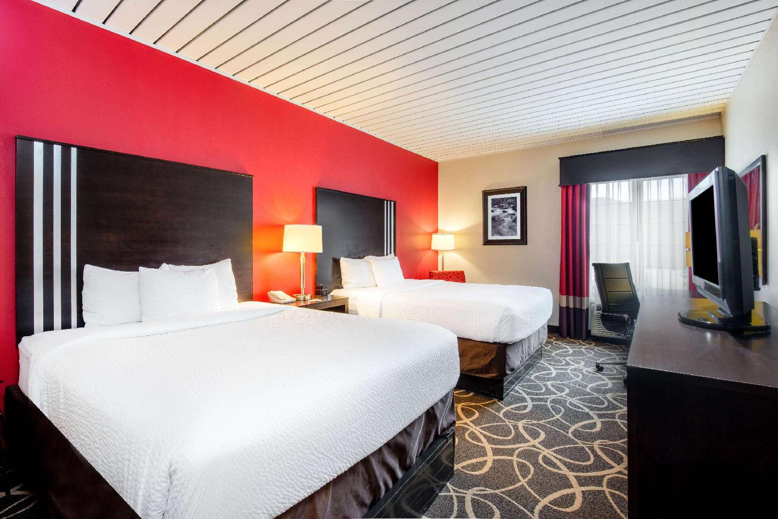 La Quinta Inn & Suites Elkview - Charleston NE