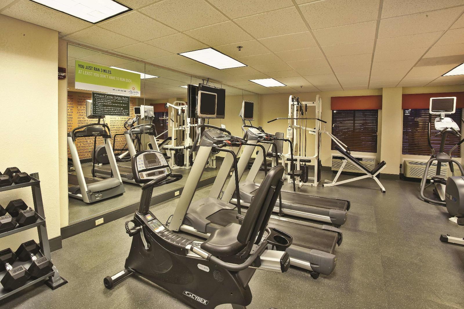 La Quinta Inn & Suites Elkview - Charleston NE