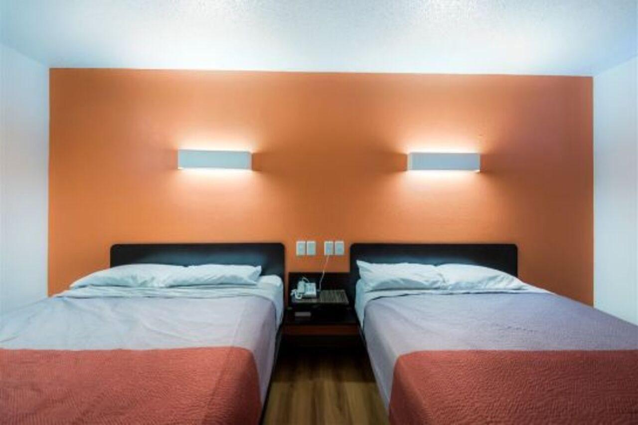 Motel 6 Findlay