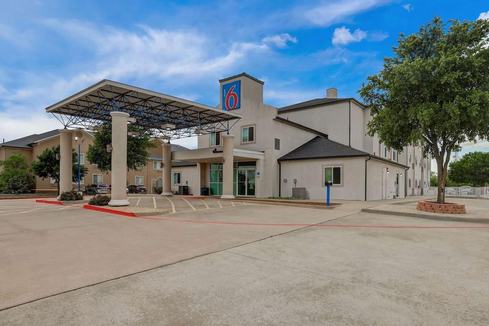 Motel 6 Weatherford