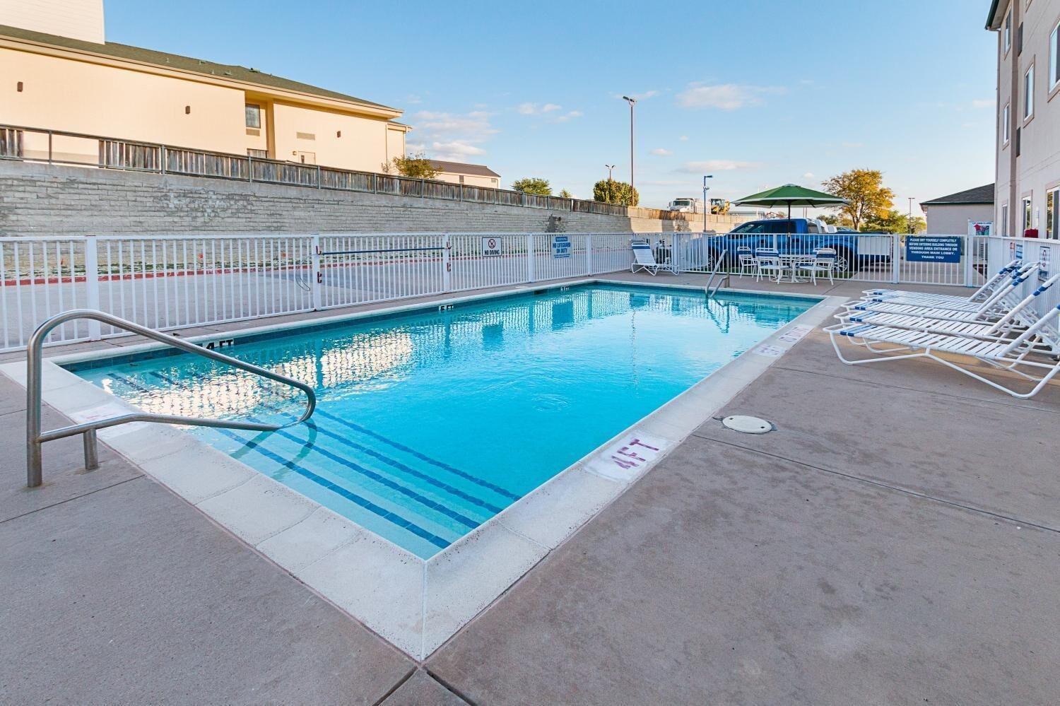 Motel 6 Weatherford