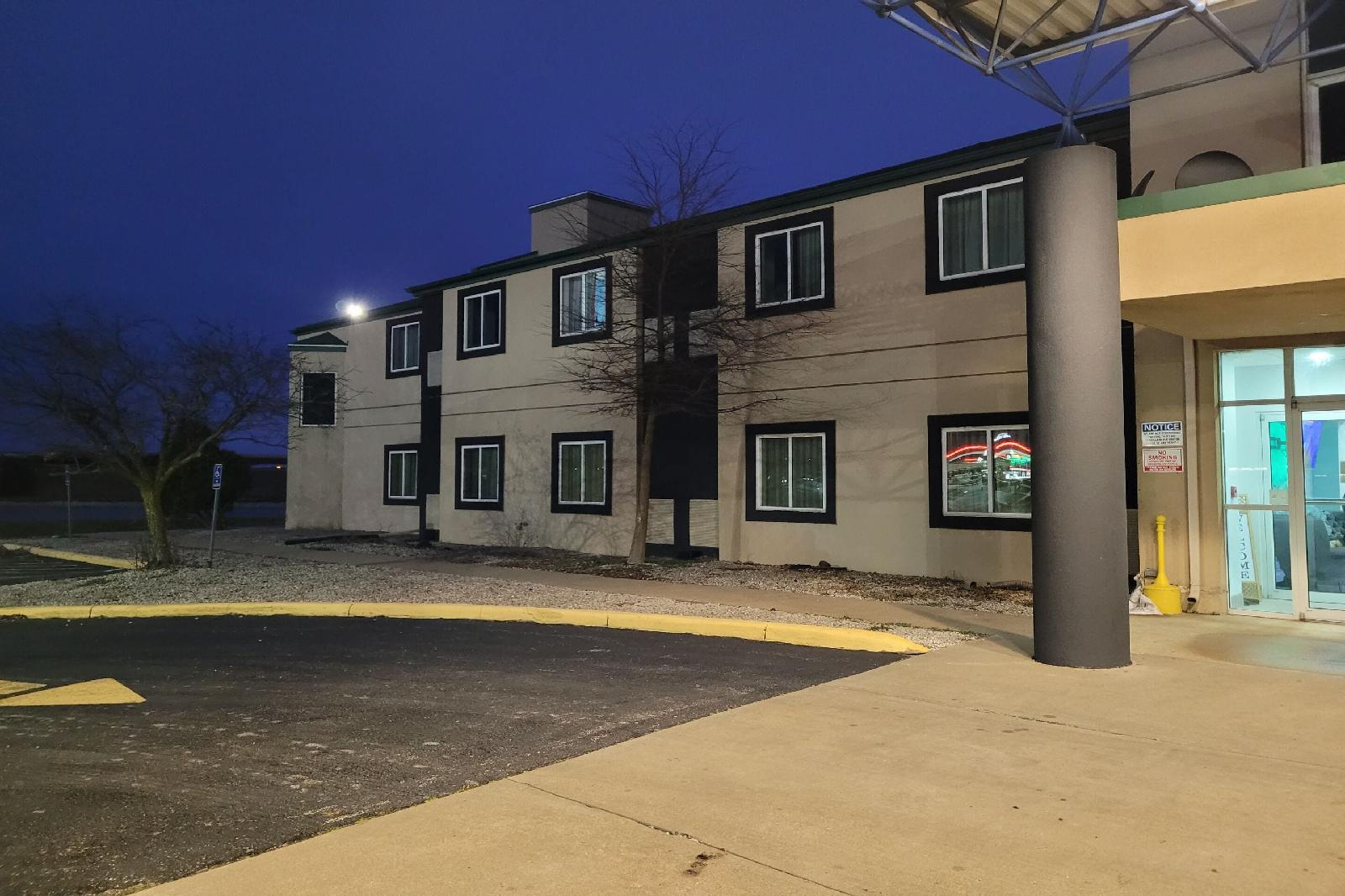Motel 6 Minonk IL