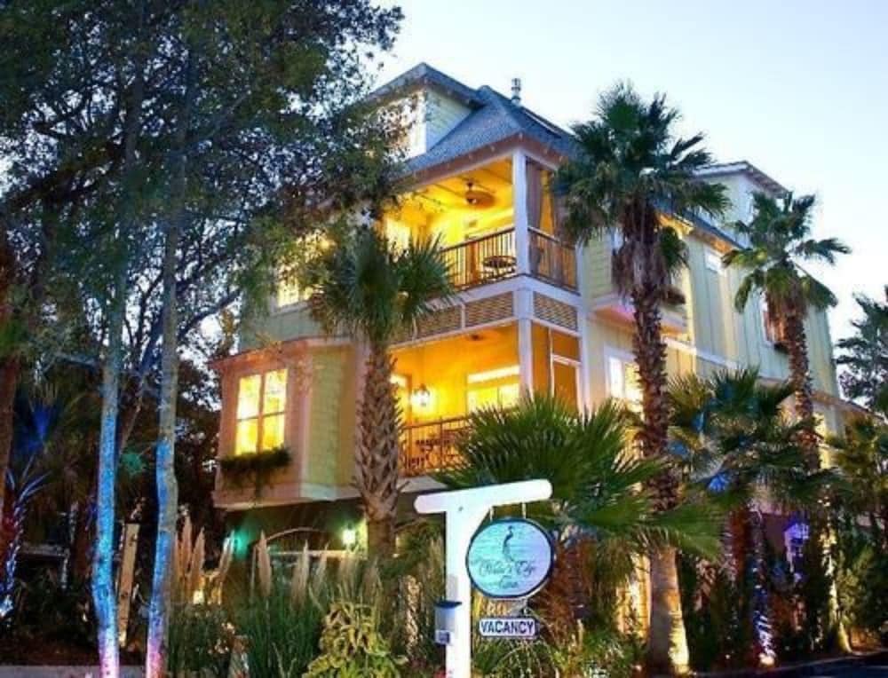 Water's Edge Inn