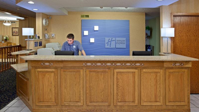 Holiday Inn Express Fremont (Angola Area)