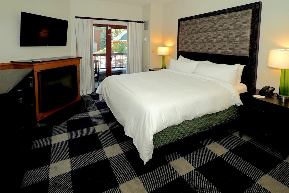 Grand Residences by Marriott by Heavenly Village Condos