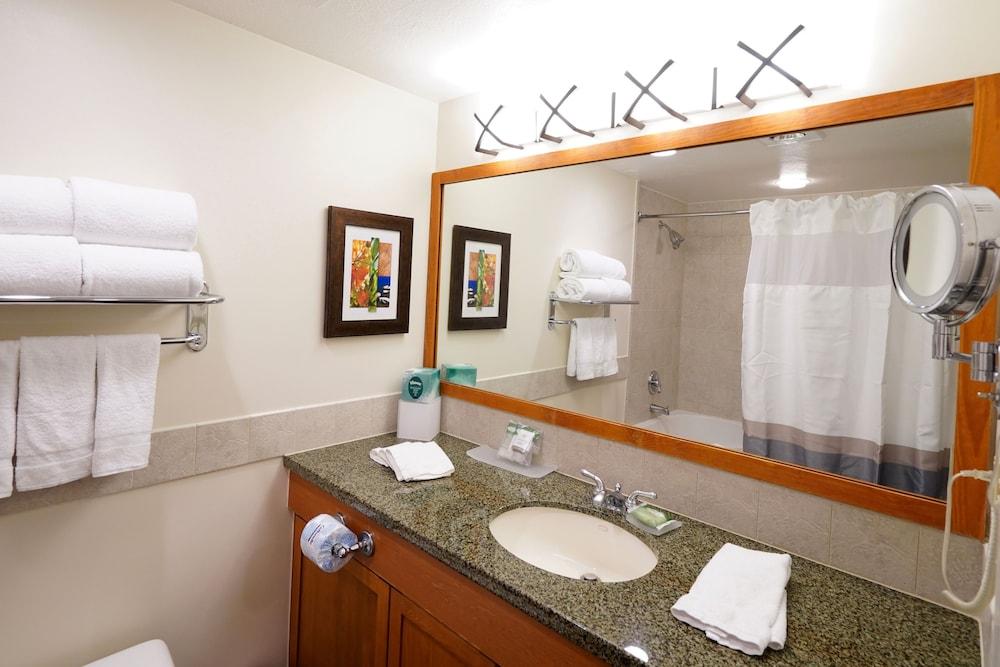 Grand Residences by Marriott by Heavenly Village Condos