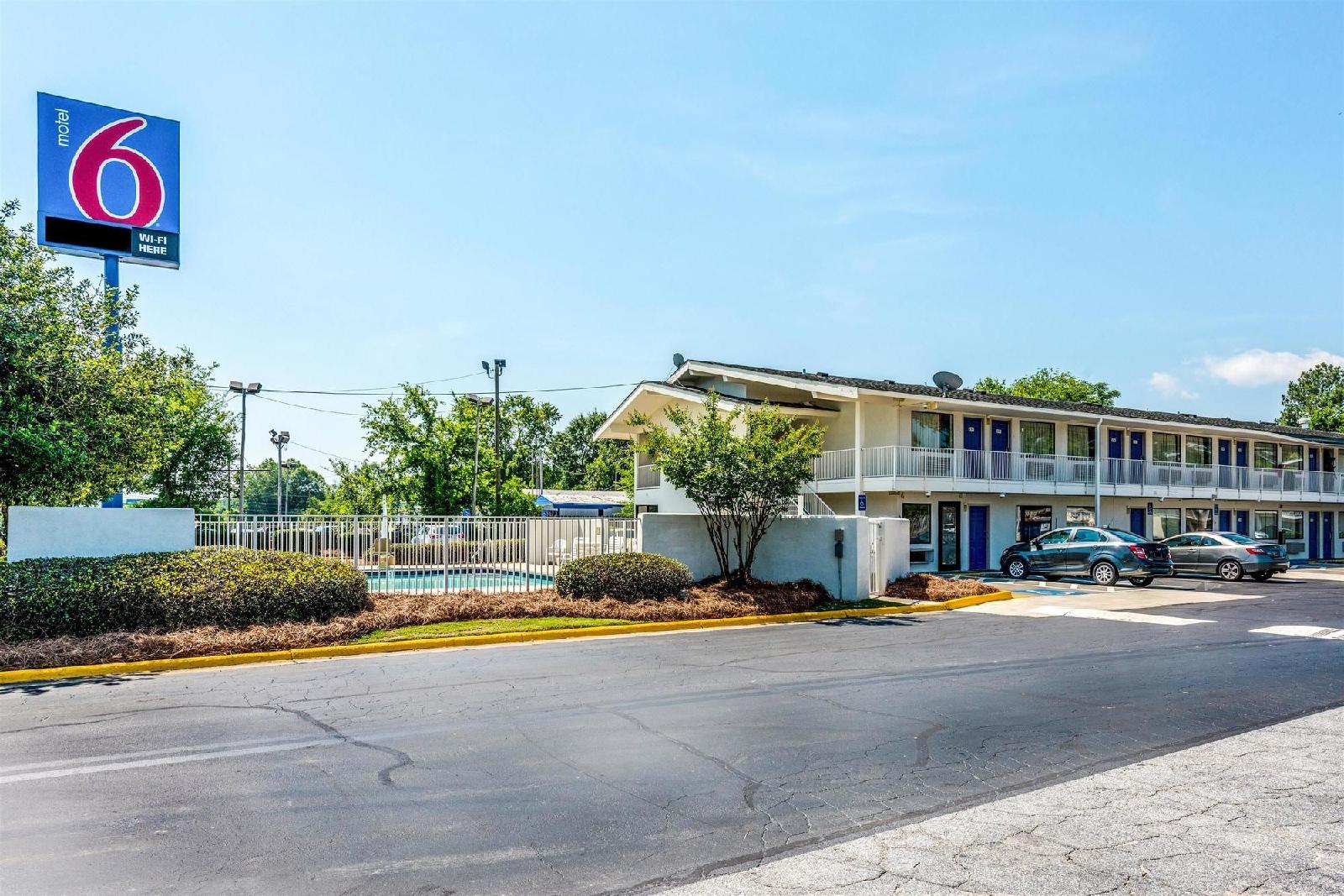 Motel 6 Columbus GA