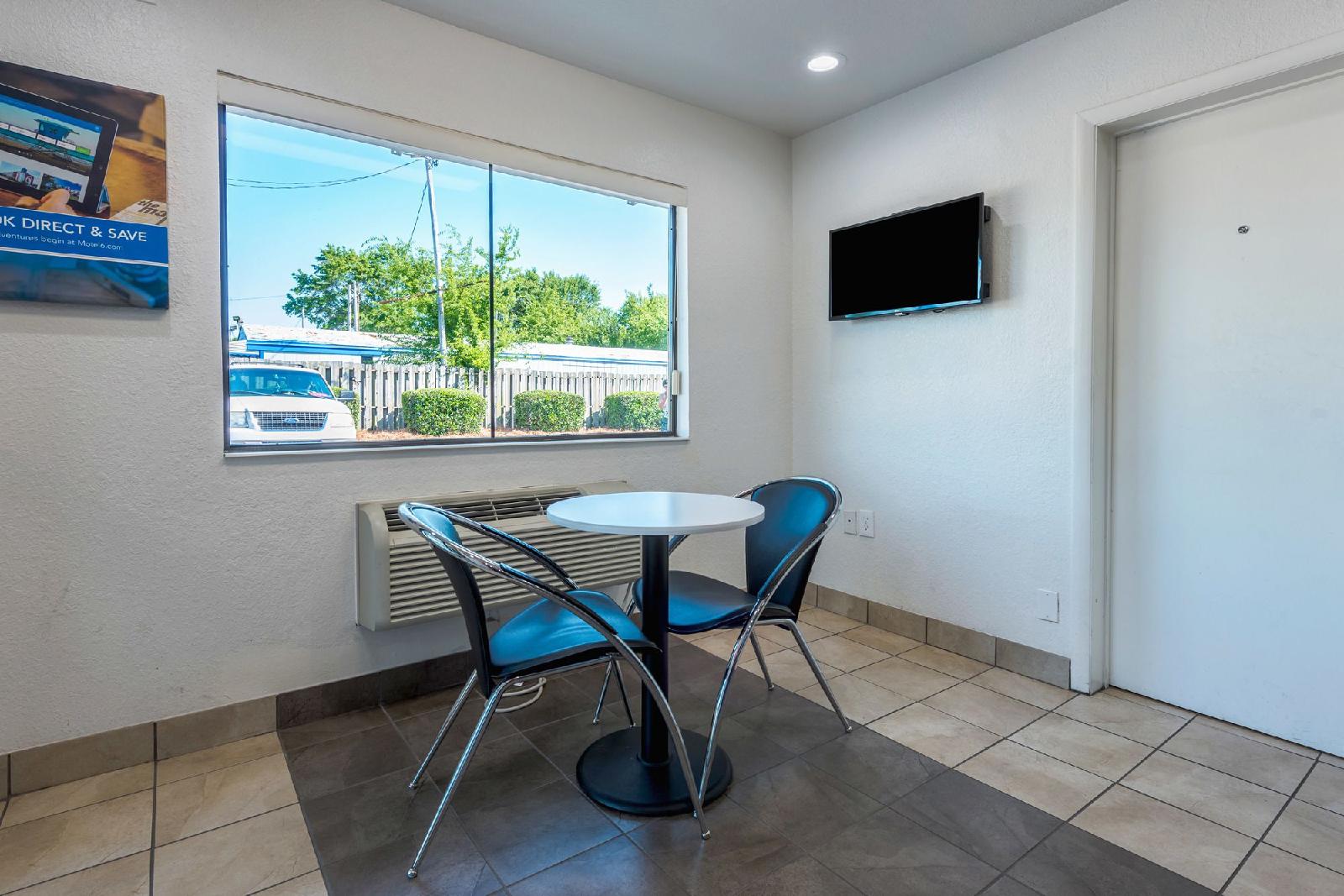 Motel 6 Columbus GA