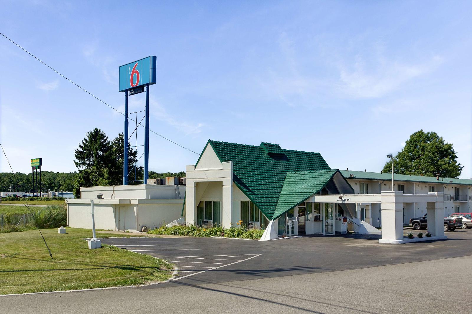 Motel 6 Geneva