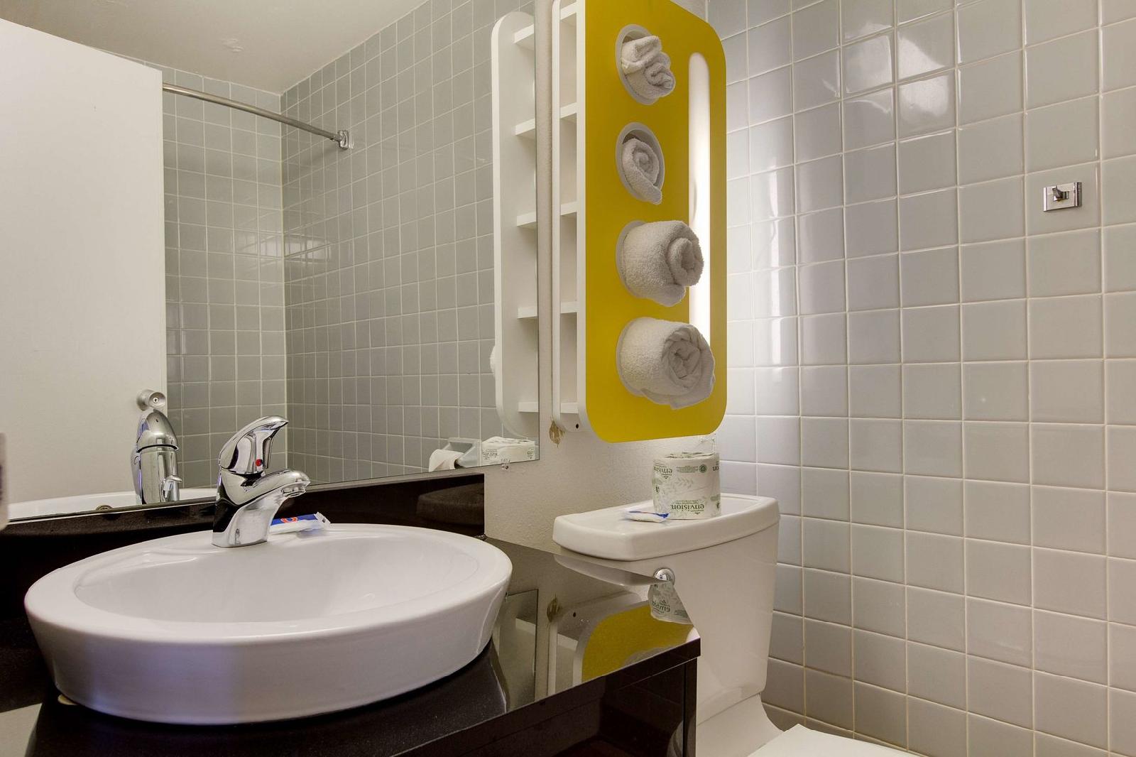 Motel 6 Geneva