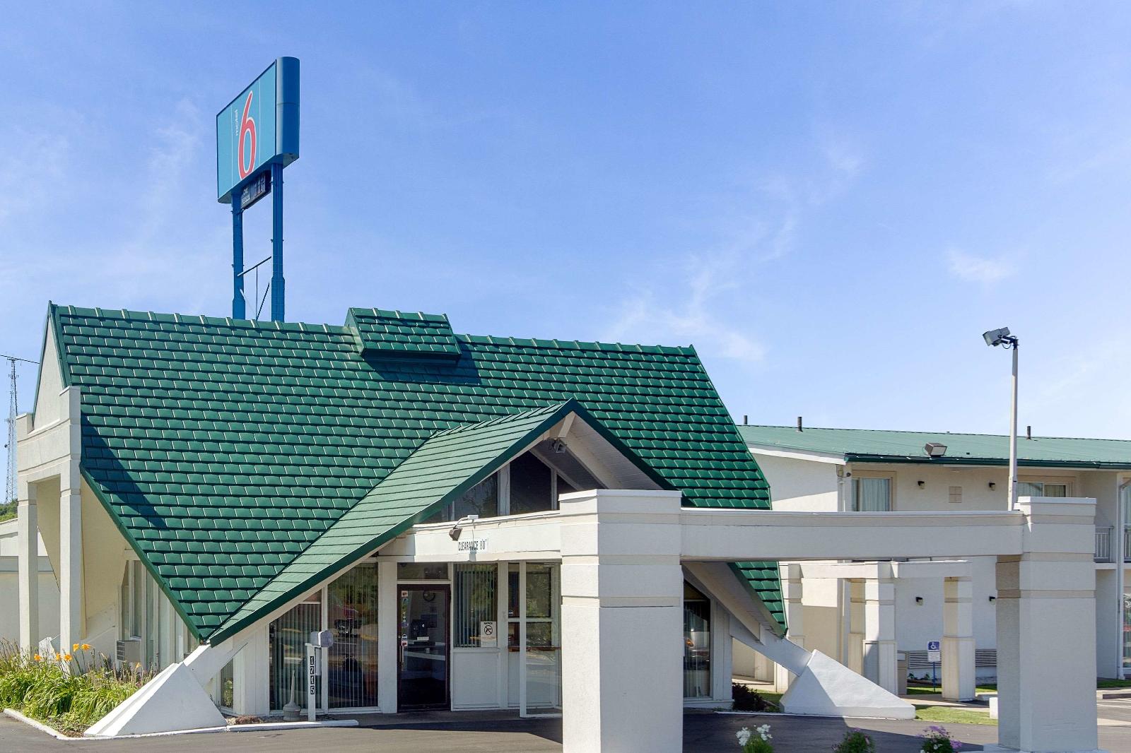 Motel 6 Geneva