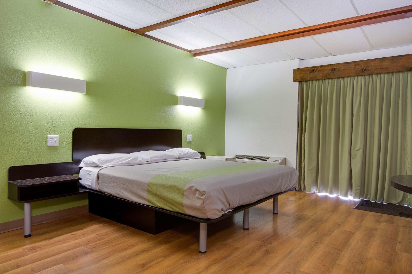 Motel 6 Geneva