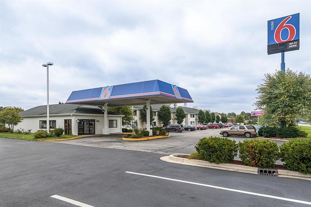 Motel 6 Kokomo