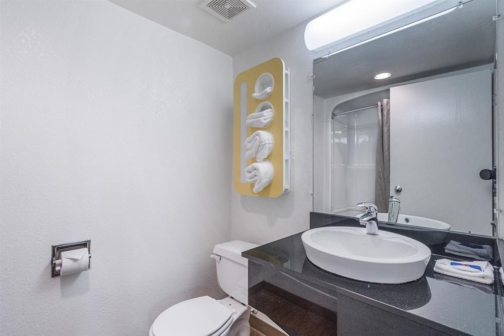 Motel 6 Kokomo