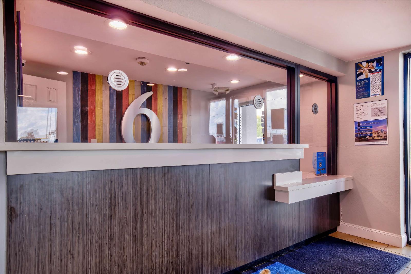 Motel 6 Jackson MS