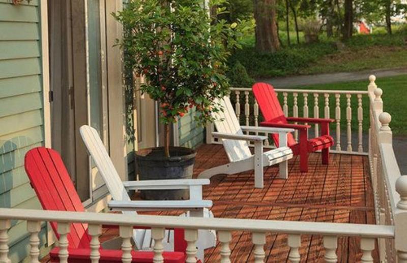 Landmark Inn