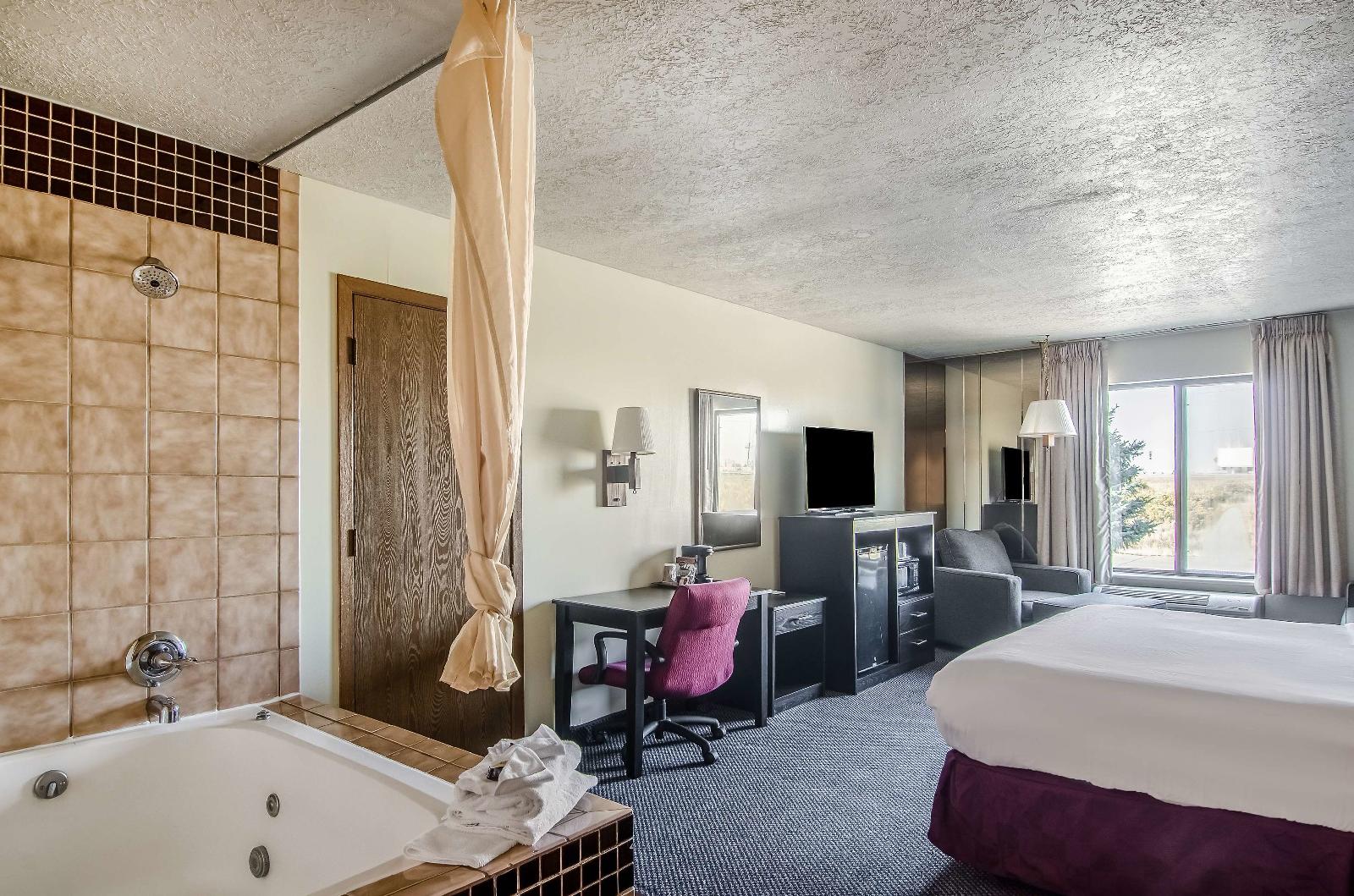 Americas Best Value Inn & Suites - Fort Collins East / I-25