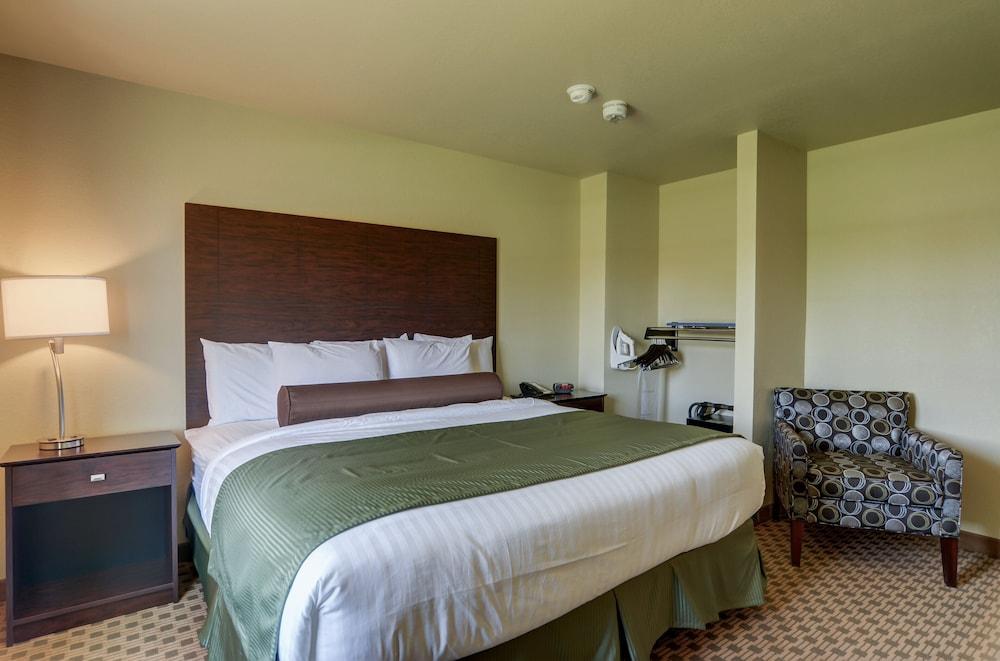 Cobblestone Inn & Suites Kersey