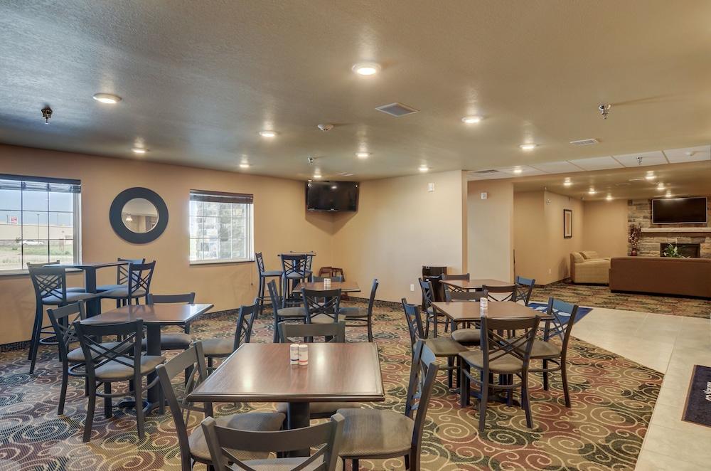 Cobblestone Inn & Suites Kersey