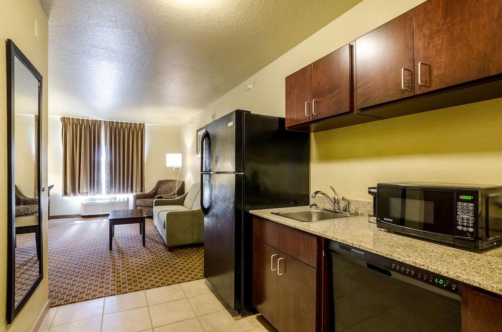 Cobblestone Inn & Suites Kersey