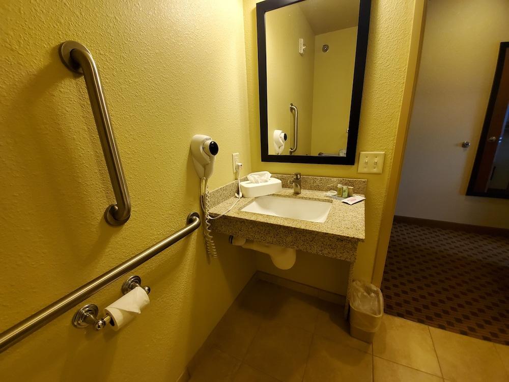 Cobblestone Inn & Suites Kersey