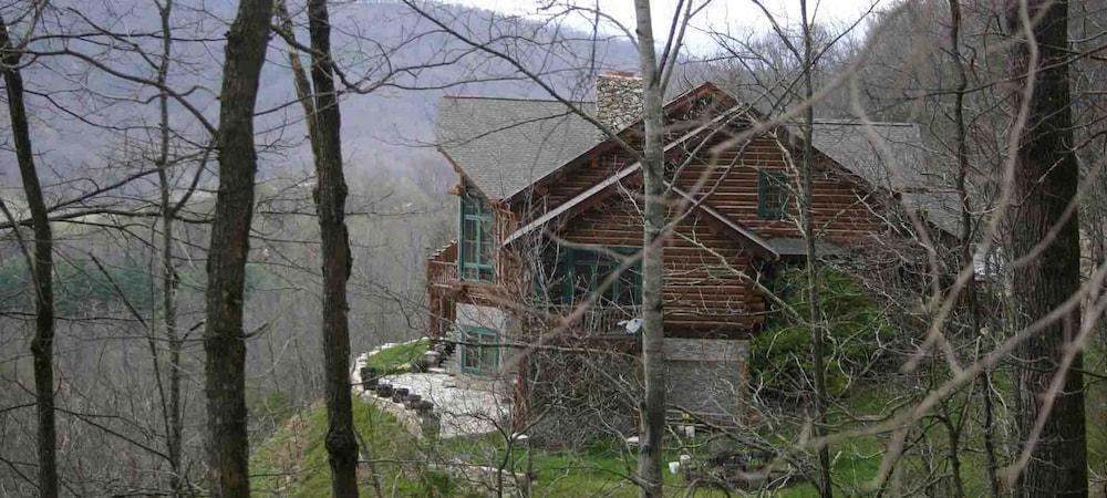 Wildberry Lodge
