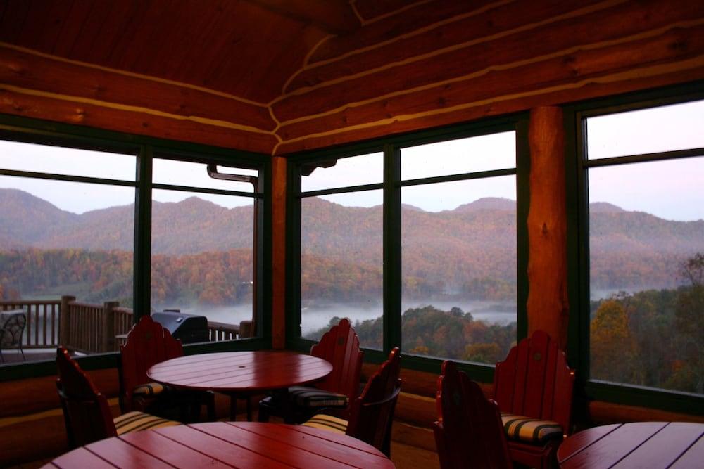 Wildberry Lodge