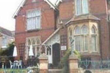 Courtenay House - B&B