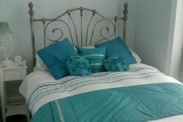 Courtenay House - B&B