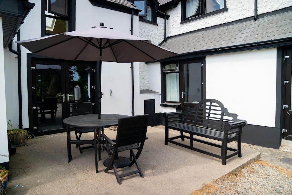 The Briers Country House