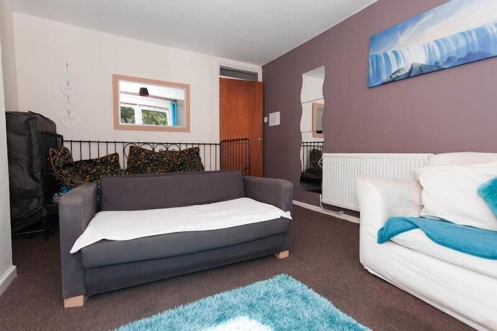 Tony Asga Apartments - Sakina Apartment