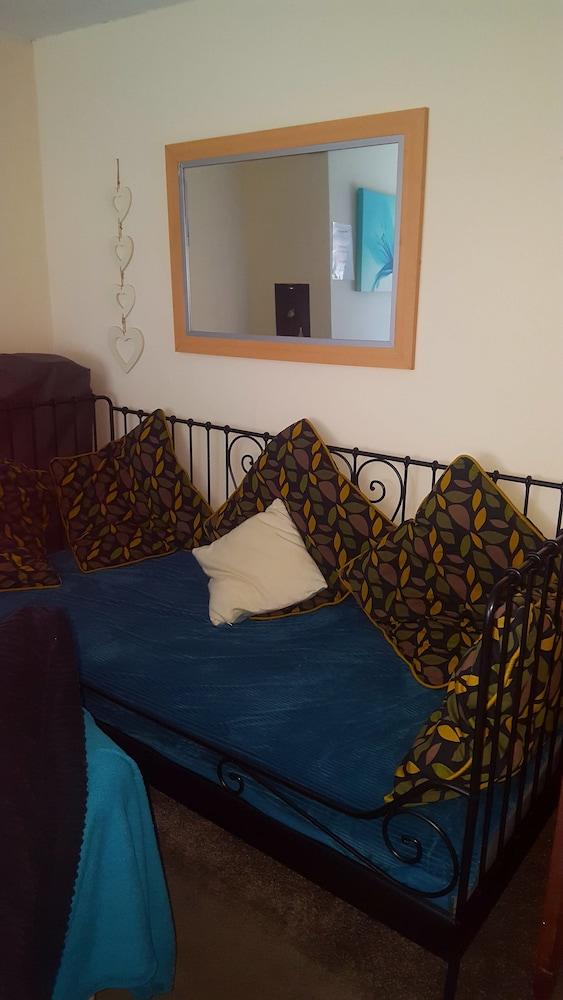 Tony Asga Apartments - Sakina Apartment