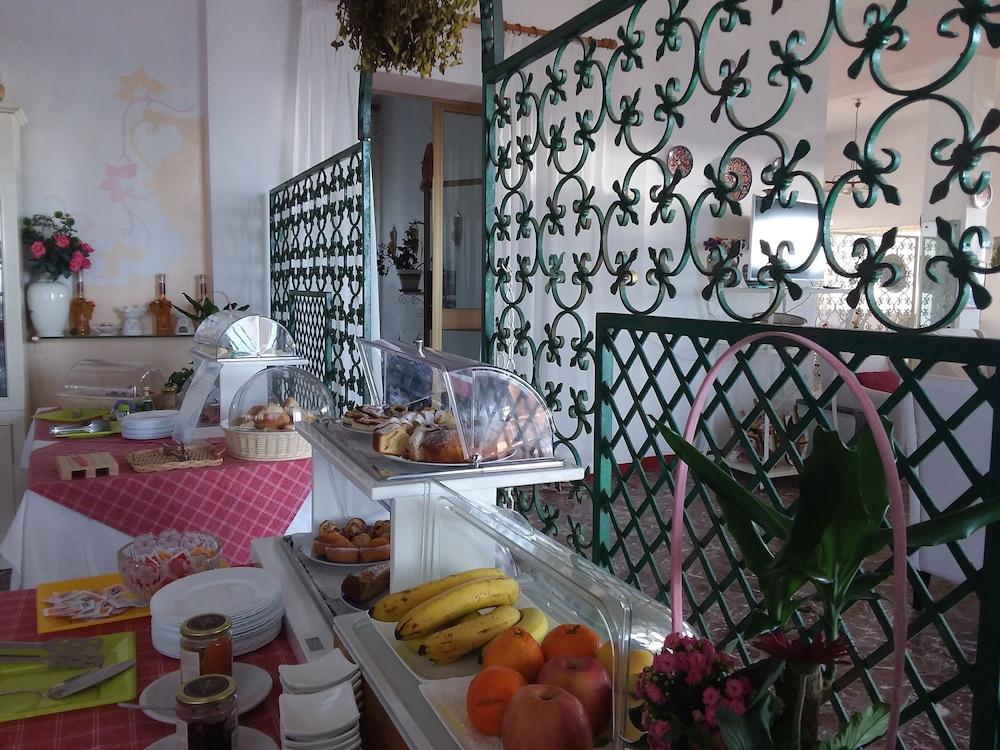 Hotel Orpheus