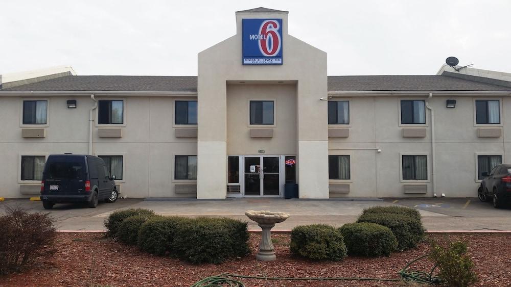 Motel 6 Elk City OK