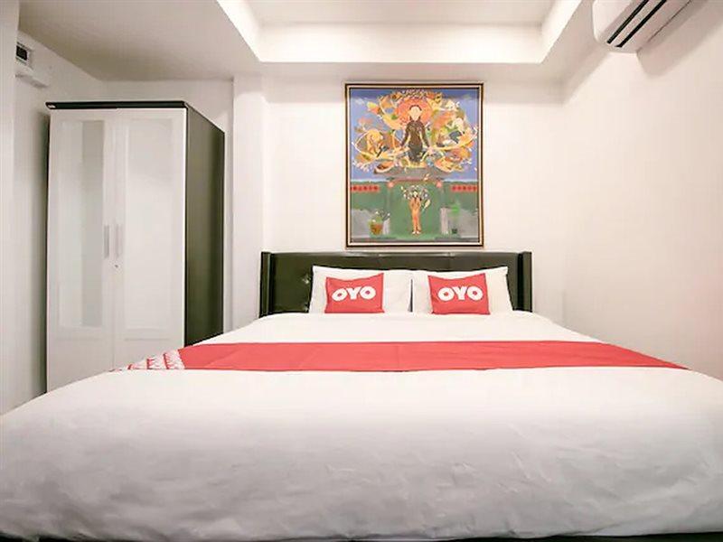 OYO 568 Art Hotel Hua Lamphong