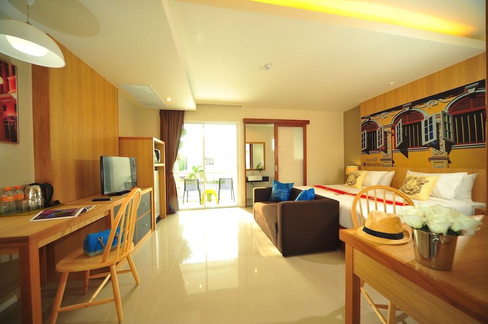 Ratana Apart-Hotel at Rassada