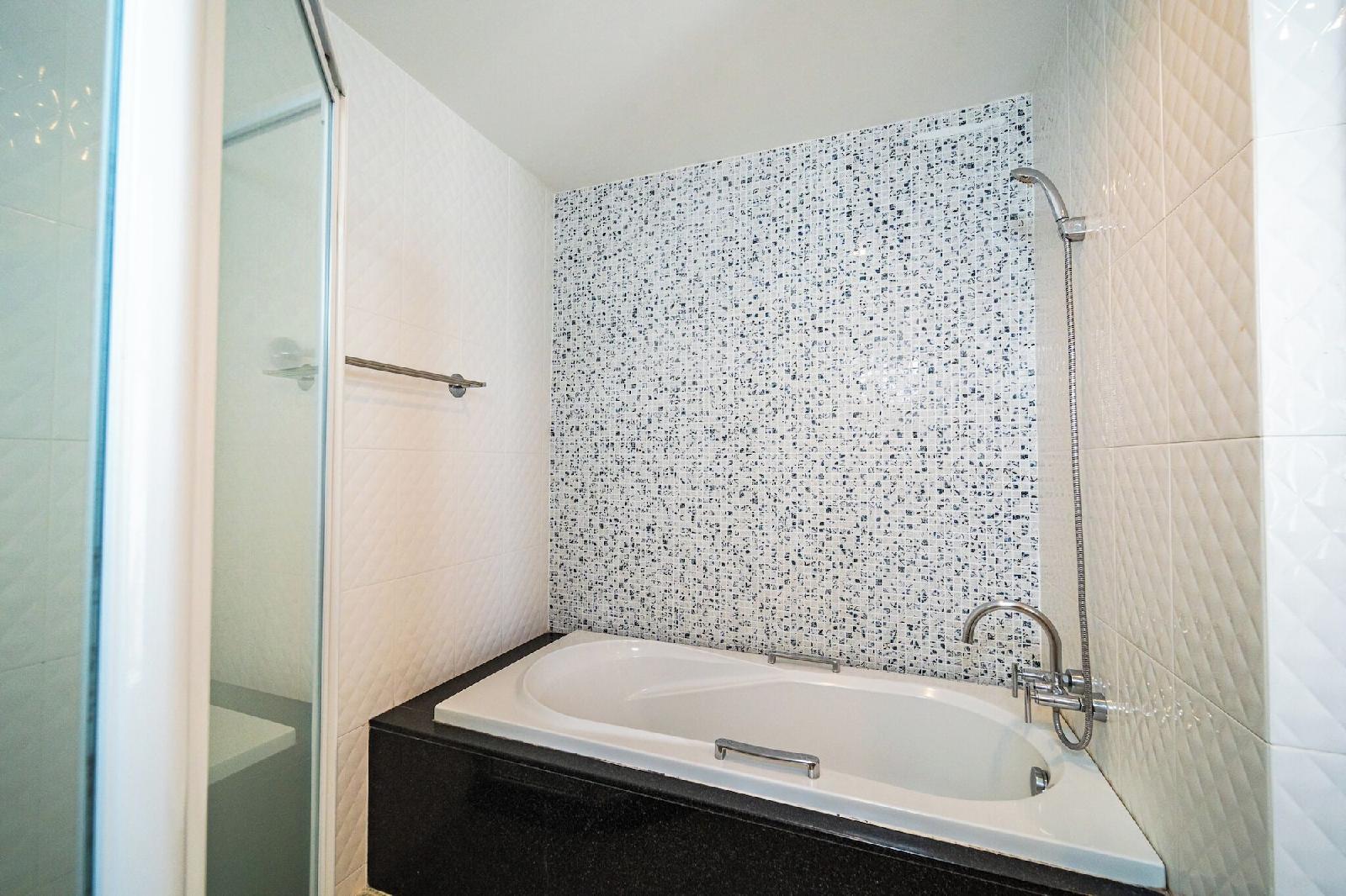 Ratana Apart-Hotel at Rassada