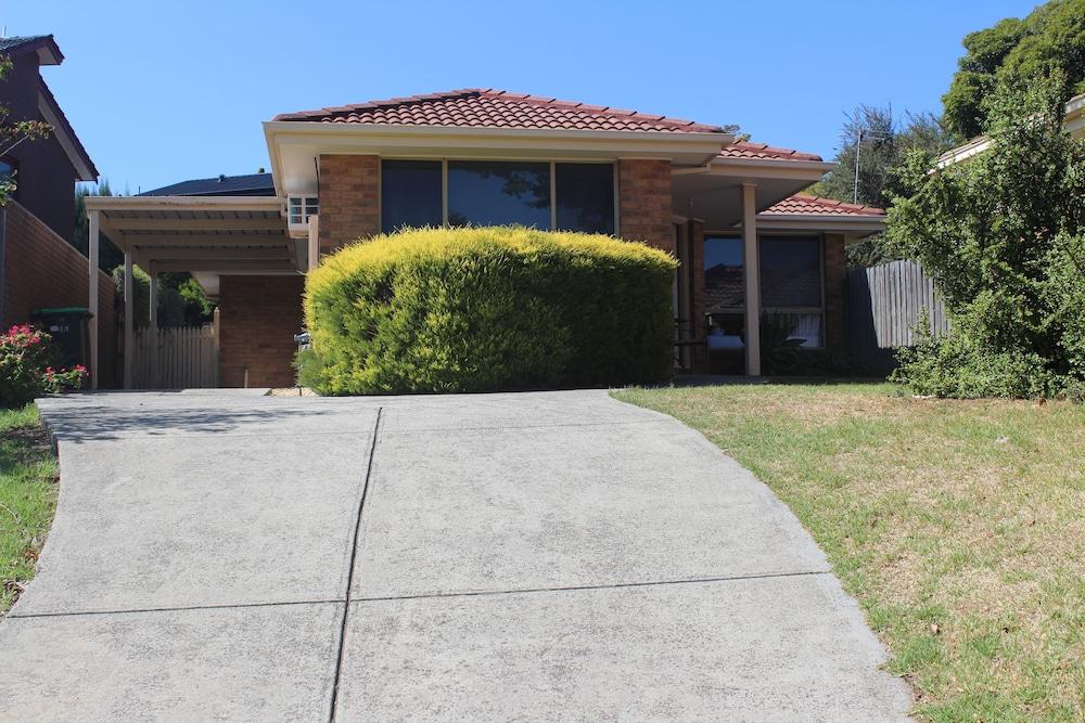 Australian Home Away @ Doncaster Anderson Creek 2